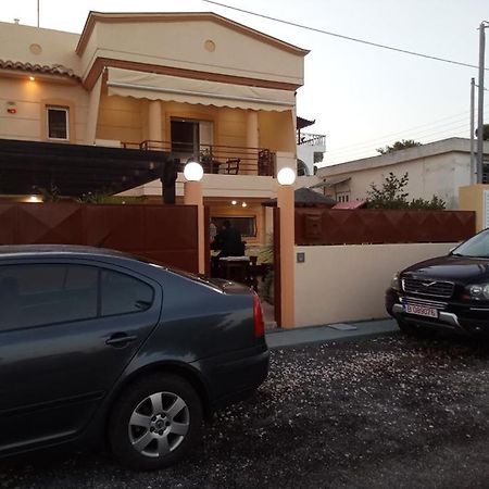 Villa Avatos - Near To The Port Of Rafina And The Airport Of Athens Agios Spyridon  Екстериор снимка